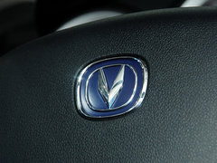 2014款 1.4L 手动天窗导航版 国V