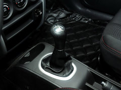 2014款 1.4L 手动天窗导航版 国V