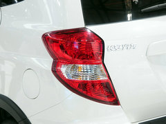 2014款 1.4L 手动天窗导航版 国V