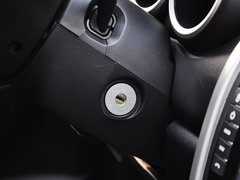 2014款 1.4L 手动天窗导航版 国V