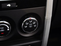 2014款 1.4L 手动天窗导航版 国V