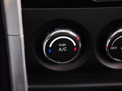 2014款 1.4L 手动天窗导航版 国V