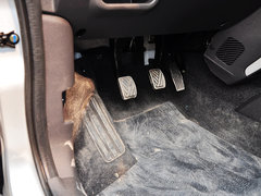 2014款 1.4L 手动天窗导航版 国V