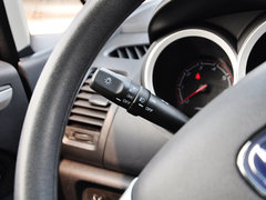2014款 1.4L 手动天窗导航版 国V