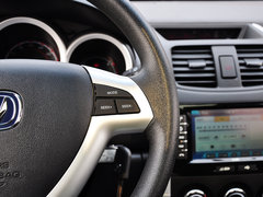 2014款 1.4L 手动天窗导航版 国V