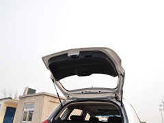 2014款 1.4L 手动天窗导航版 国V