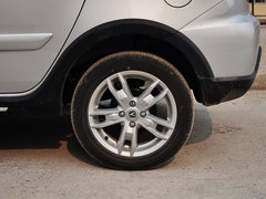 2014款 1.4L 手动天窗导航版 国V