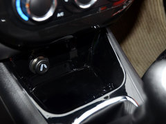 2013款 1.6L 手动 尊享型 5座