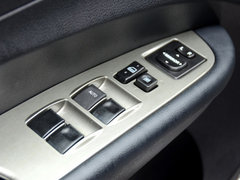 2013款 1.6L 手动 尊享型 5座