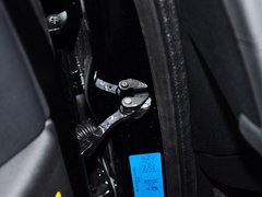 2013款 2.0L 自动 经典版 5座