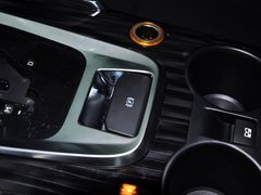 2013款 2.0L 自动 经典版 5座
