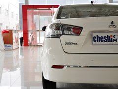 2013款 1.8L CVT 豪华型 国IV