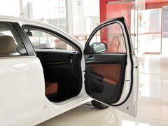 2013款 1.8L CVT 豪华型 国IV