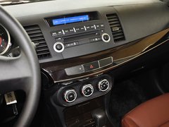 2013款 1.8L CVT 豪华型 国IV