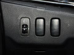 2013款 1.8L CVT 豪华型 国IV