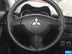 2013款 1.8L CVT 旗舰型 国IV