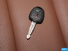 2013款 1.8L CVT 旗舰型 国IV