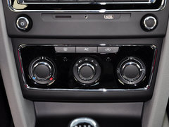 2013款 1.4T 手动 绅仕版