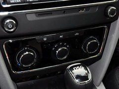 2013款 1.4T DSG 绅仕版