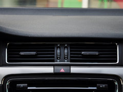 2013款 1.4T DSG 绿动版