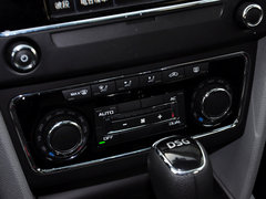 2013款 1.4T DSG 绿动版