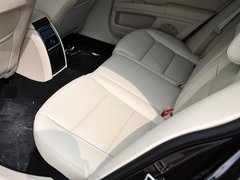 2013款 1.8T 自动 雅仕版