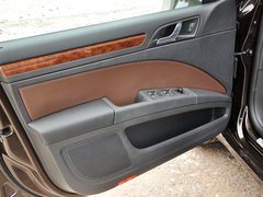 2013款 2.0T DSG 尊仕版