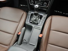 2013款 2.0T DSG 尊仕版