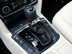 2013款 2.0T DSG 尊仕版