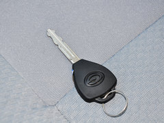 2013款 1.3L 手动 舒适型 7座