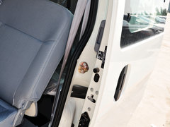 2013款 1.3L 手动 舒适型 7座