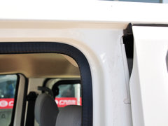 2013款 1.3L 手动 舒适型 7座