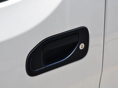2013款 1.3L 手动 舒适型 7座