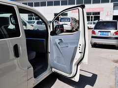 2013款 1.3L 手动 舒适型 7座