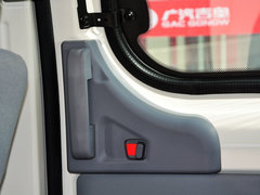 2013款 1.3L 手动 舒适型 7座