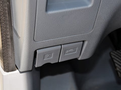 2013款 1.3L 手动 舒适型 7座