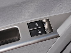 2013款 1.3L 手动 舒适型 7座