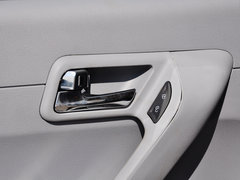 2013款 1.3L 手动 舒适型 7座