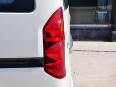2013款 1.3L 手动 舒适型 7座