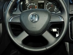 2014款 1.6L 自动 Montecarlo版