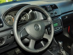 2014款 1.6L 自动 Montecarlo版