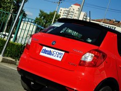 2014款 1.6L 自动 Montecarlo版