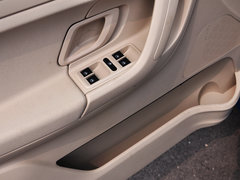 2014款 1.4L 自动 晶致版