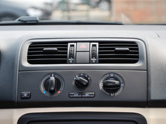 2014款 1.4L 自动 晶致版