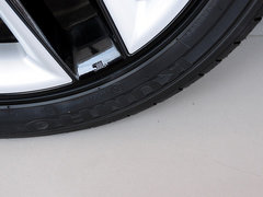 2013款 1.6L 自动 豪华版