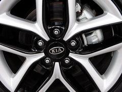 2013款 1.6L 自动 豪华版