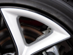 2013款 1.6L 自动 豪华版