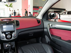 2013款 1.6L 自动 豪华版