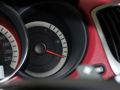 2013款 1.6L 自动 豪华版