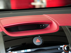 2013款 1.6L 自动 豪华版